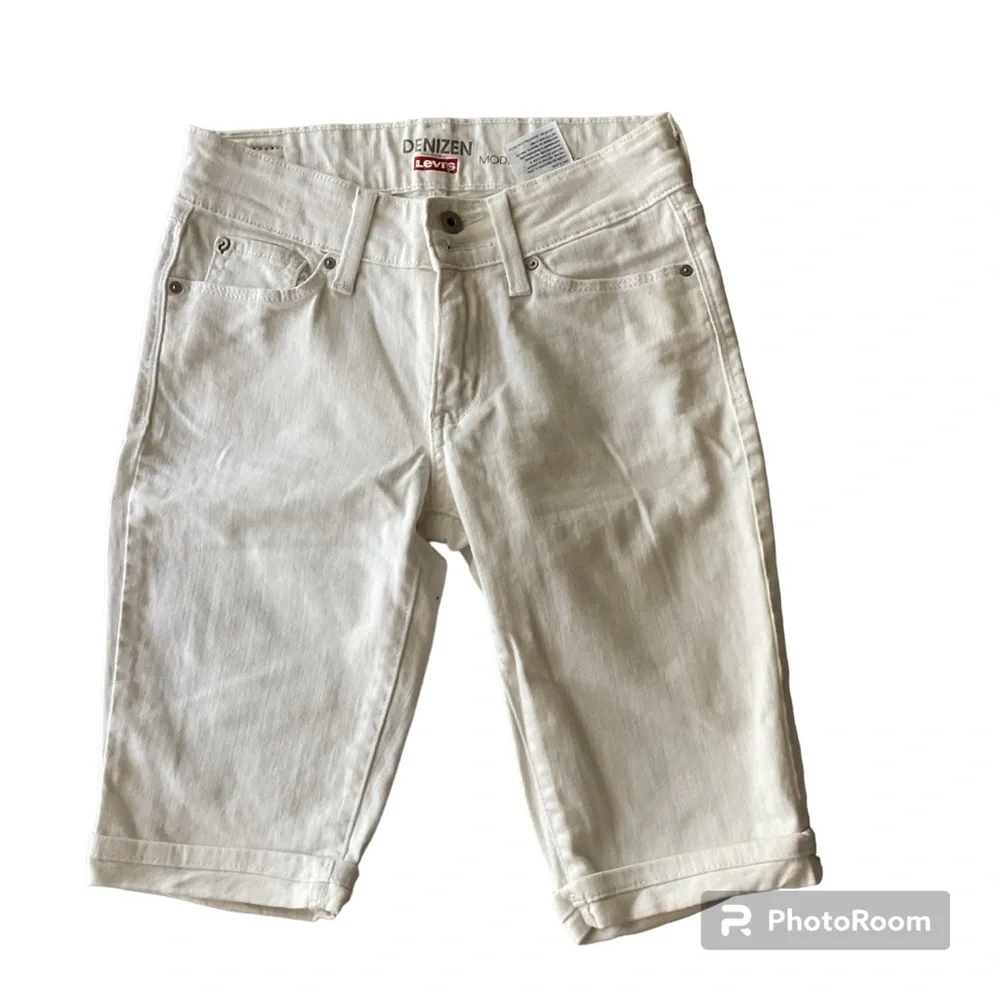 Levi’s Denizen White Modern Skinny Shorts Womens Bermuda Sz2 - Picture 1 of 5